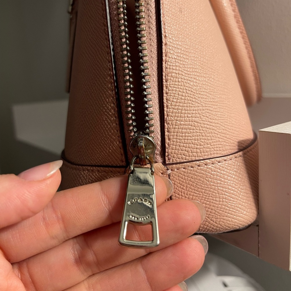 Authentic Coach Handbag - Picture 14 of 16